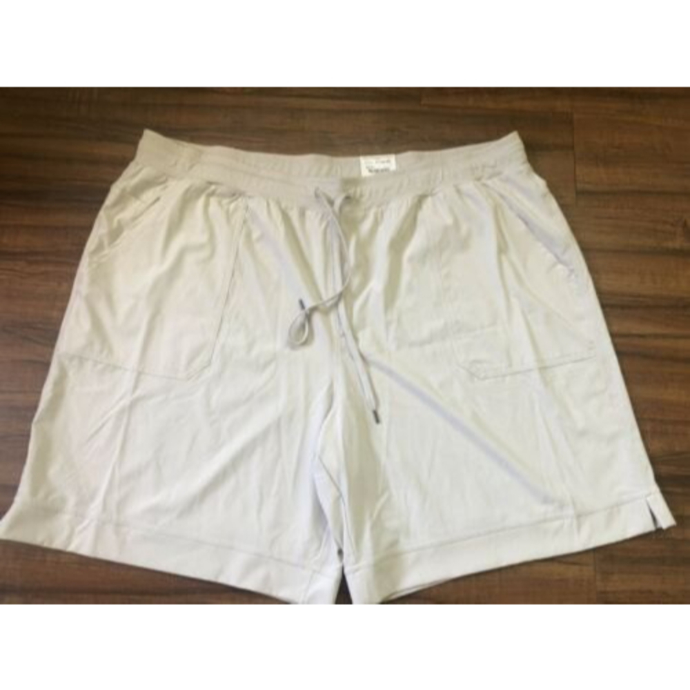 St John’s Bay Woman Stretch  Bermuda Shorts Khaki Plus Sz 3X Elastic Waist NWT